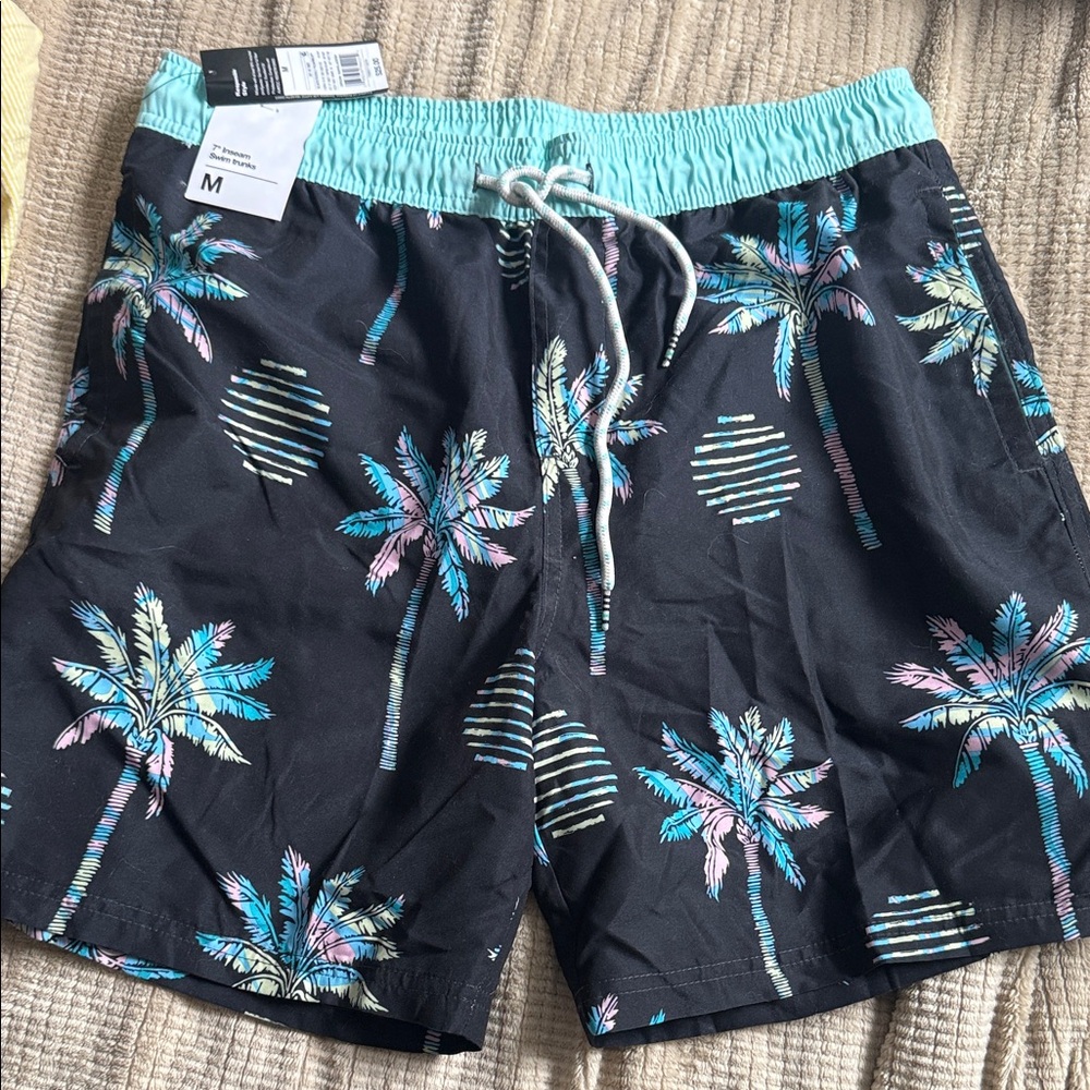 Target Men's Tropical Palm Swim Shorts - Black and Aqua
